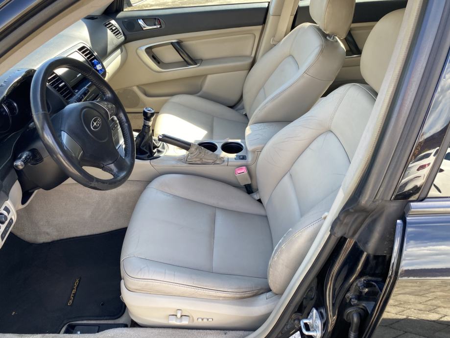 Subaru Outback 2,0 T-D, fotografija 7