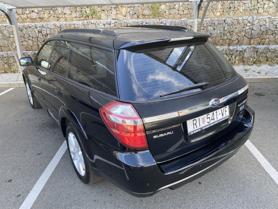 Subaru Outback 2,0 T-D, pogled izvana - slika 3