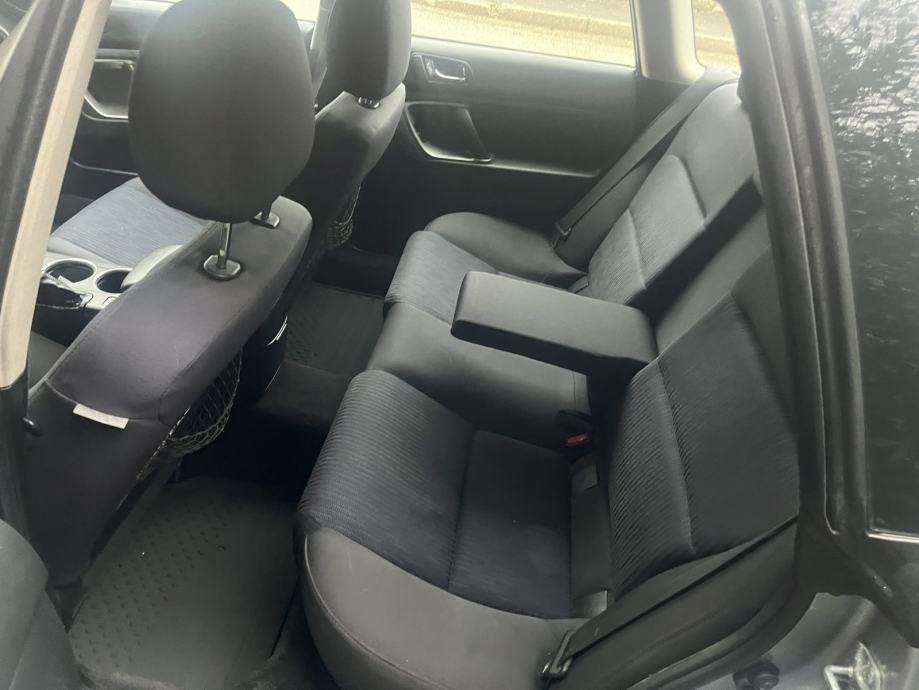 Subaru Outback 2,0 T-D, fotografija 3