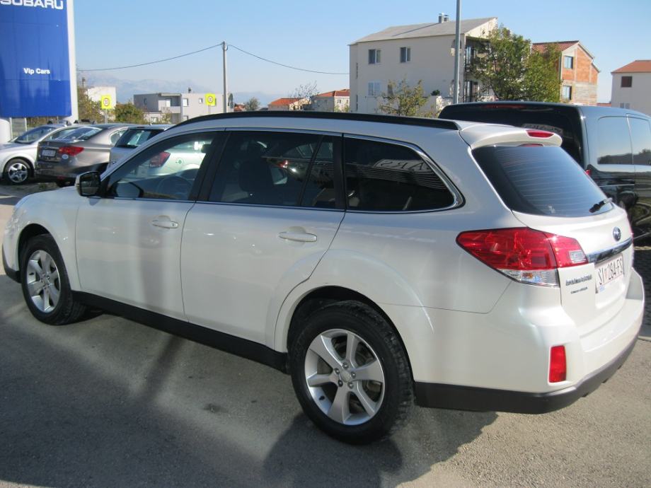 Subaru Outback 2.0D automatik, 2014 god.