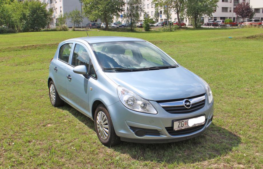 Opel corsa 2008 года