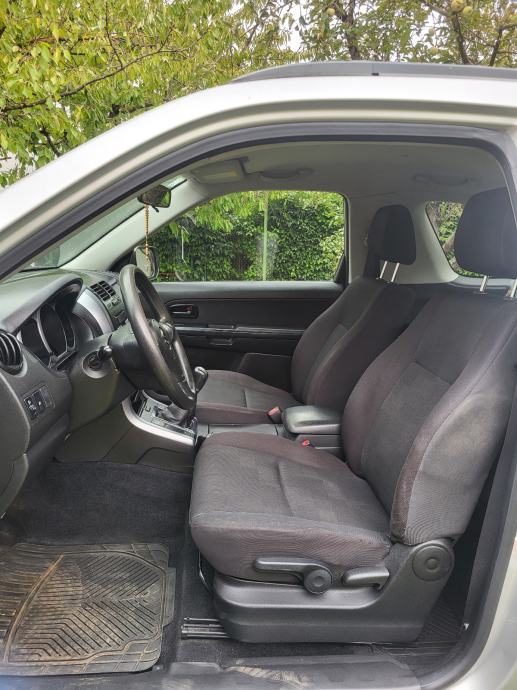 Suzuki Grand Vitara 1,6, fotografija 9