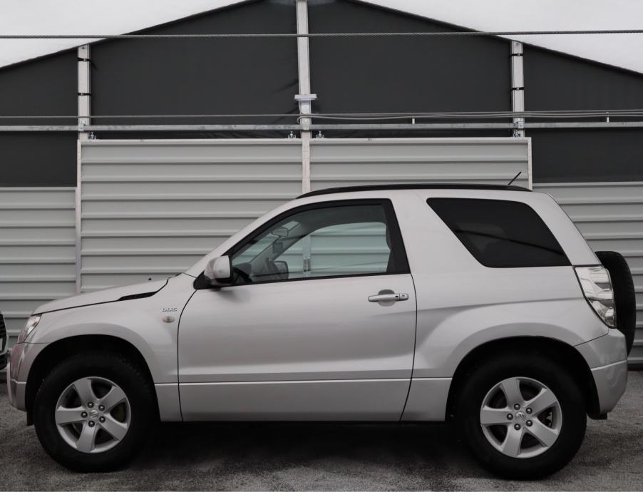 Suzuki Grand Vitara 1.9 TD - 4X4 - PRIKLOP - ALU - ODLIČNA, fotografija 6