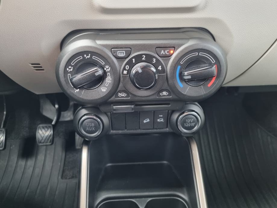 Suzuki Ignis 1.2 AllGrip - SLOVENSKI + 1. LASTNIK + VSI SERVISI, fotografija 16