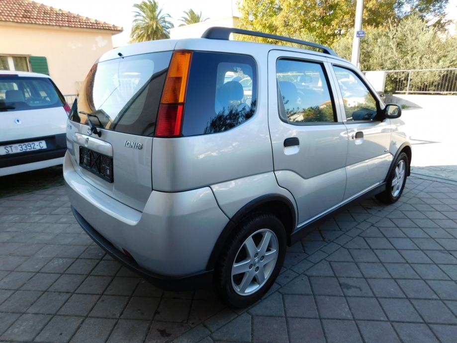 Suzuki ignis 2005