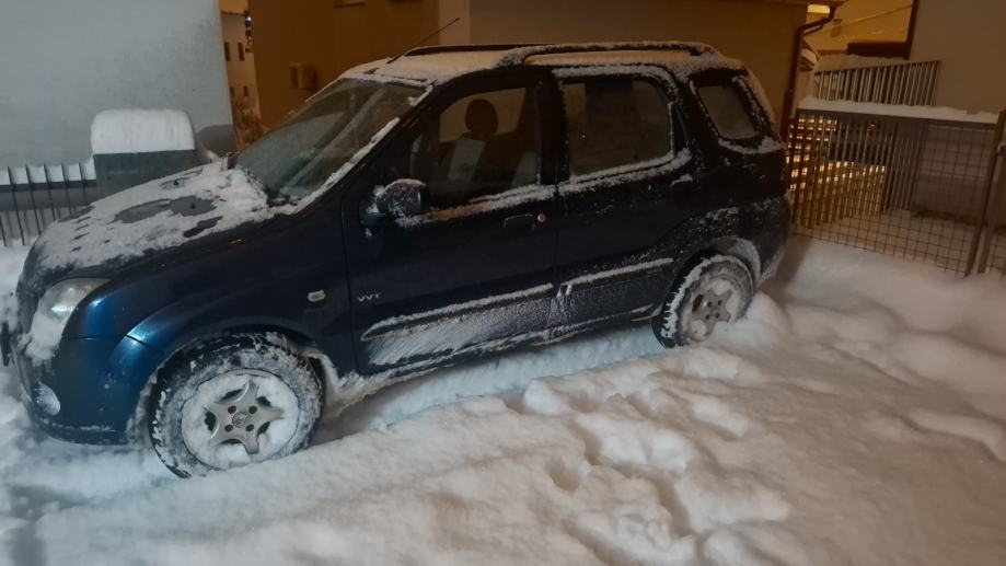 Suzuki Ignis 1,3 16V 4x4, fotografija 8