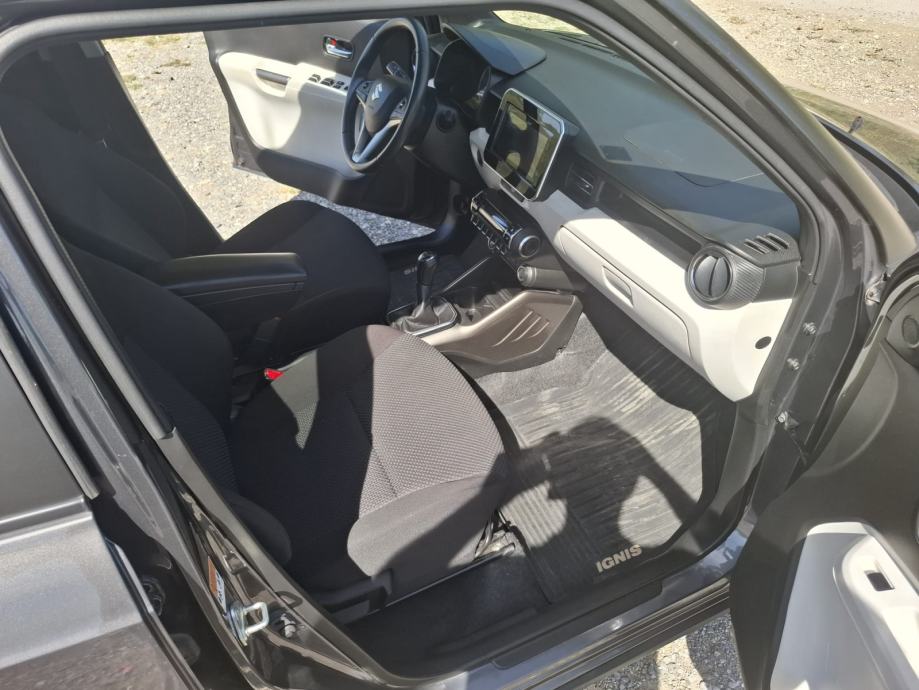 Suzuki Ignis 4x4 blagi hibrid 54700 km, fotografija 9