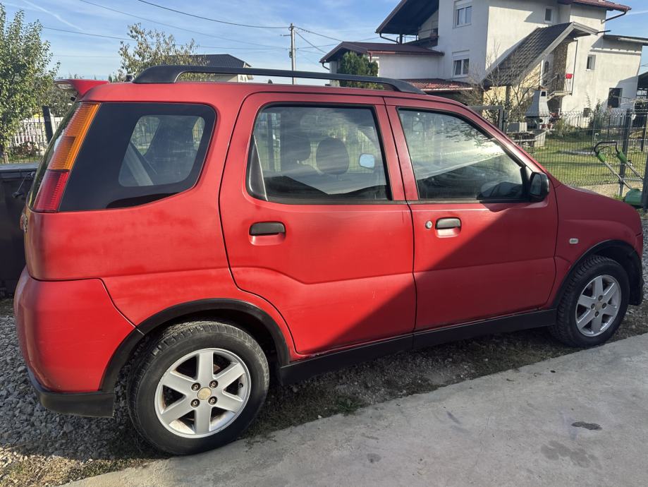 SUZUKI IGNIS Prodajem Očuvan Suzuki Ignis - Ekonomičan, Pouzdan DISEL, fotografija 4