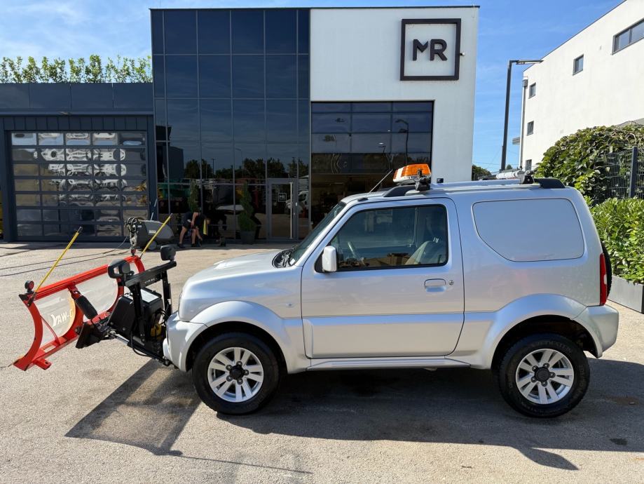 Suzuki Jimny 1,3 Club sa Ralicom za snijeg 35.000 km, fotografija 5