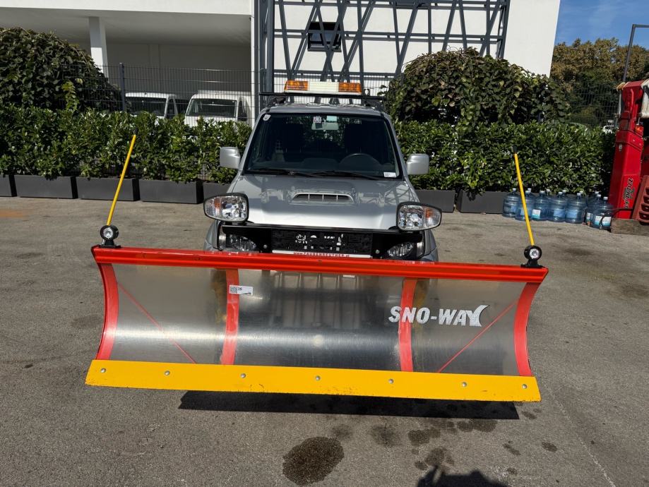 Suzuki Jimny 1,3 Club sa Ralicom za snijeg 35.000 km, fotografija 2