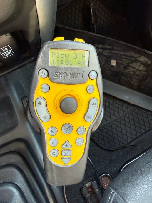 Suzuki Jimny 1,3 Club sa Ralicom za snijeg 35.000 km, fotografija 11