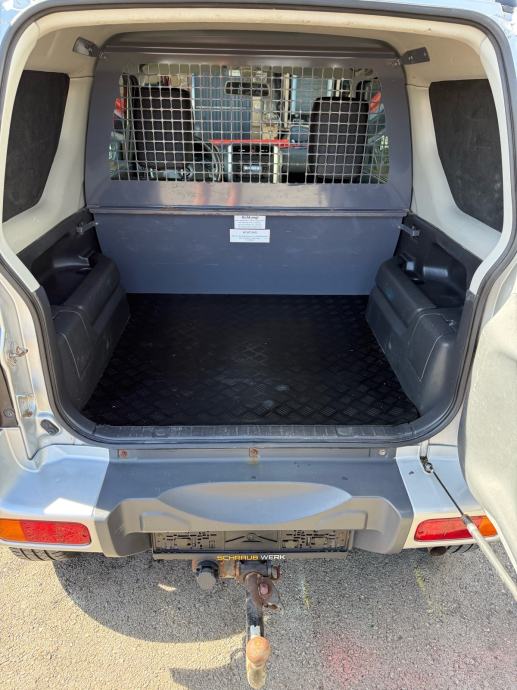 Suzuki Jimny 1,3 Club sa Ralicom za snijeg 35.000 km, fotografija 16