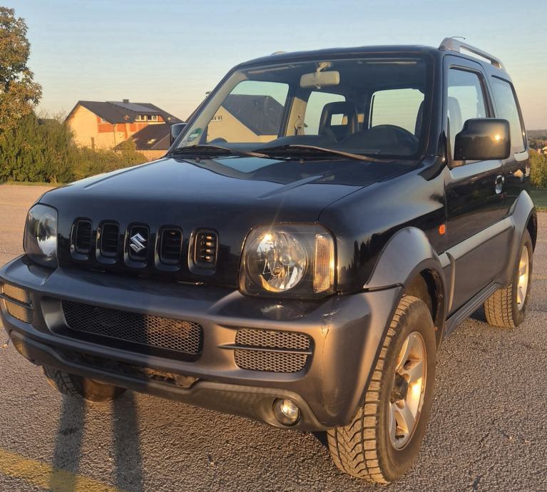 Suzuki Jimny 1,3 FULL OPREMA 4x4/Klima/Grianje Sjedala, fotografija 7