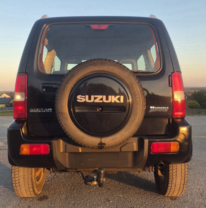 Suzuki Jimny 1,3 FULL OPREMA 4x4/Klima/Grianje Sjedala, fotografija 4