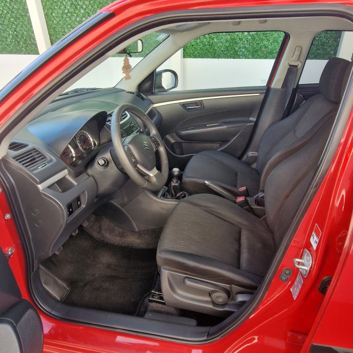 Suzuki Swift 1,2 benzinac ●HR auto● KeyLessGo• Aut.Klima, 134.ooo km, fotografija 18