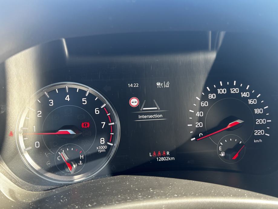 Suzuki Swift 1,2 GL+ PREMIUM 2WD HYBRID, fotografija 6