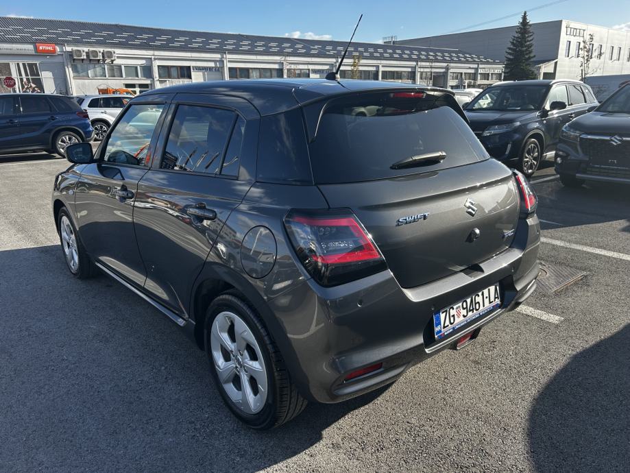 Suzuki Swift 1,2 GL+ PREMIUM 2WD HYBRID, fotografija 3
