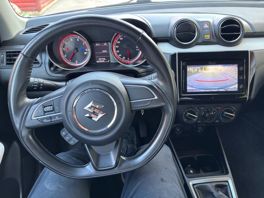 Suzuki Swift 1.2 Gl +WD, fotografija 6