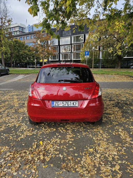 Suzuki Swift 1,2 GLX AC, fotografija 5