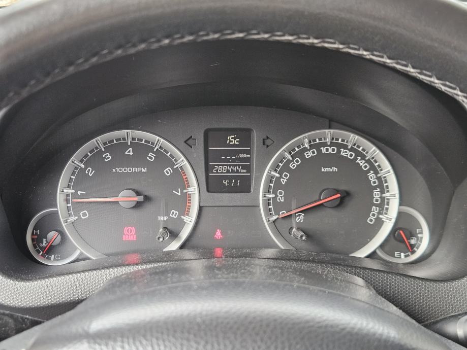 Suzuki Swift 1,2 GLX AC, fotografija 9