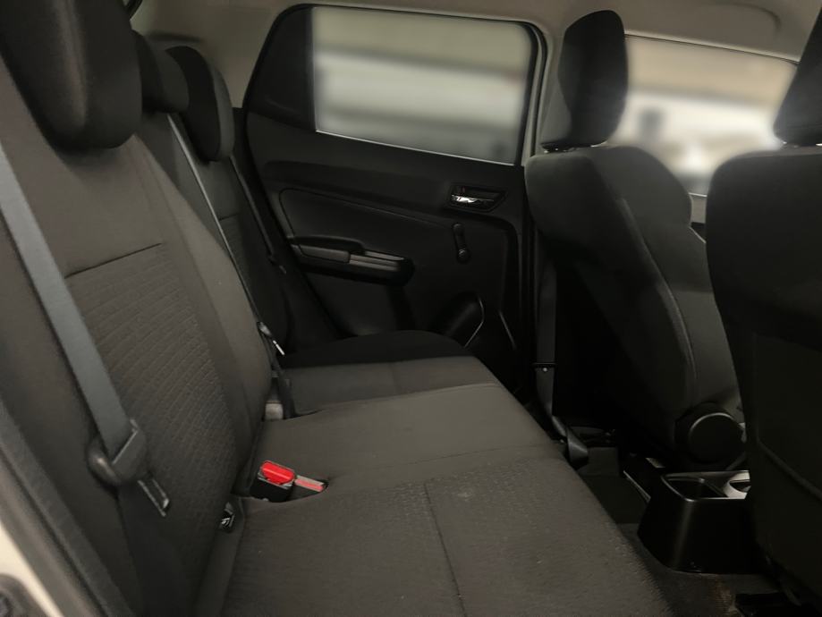 Suzuki Swift 1.2 HYBRID GL+ - 3 godine jamstva, fotografija 20