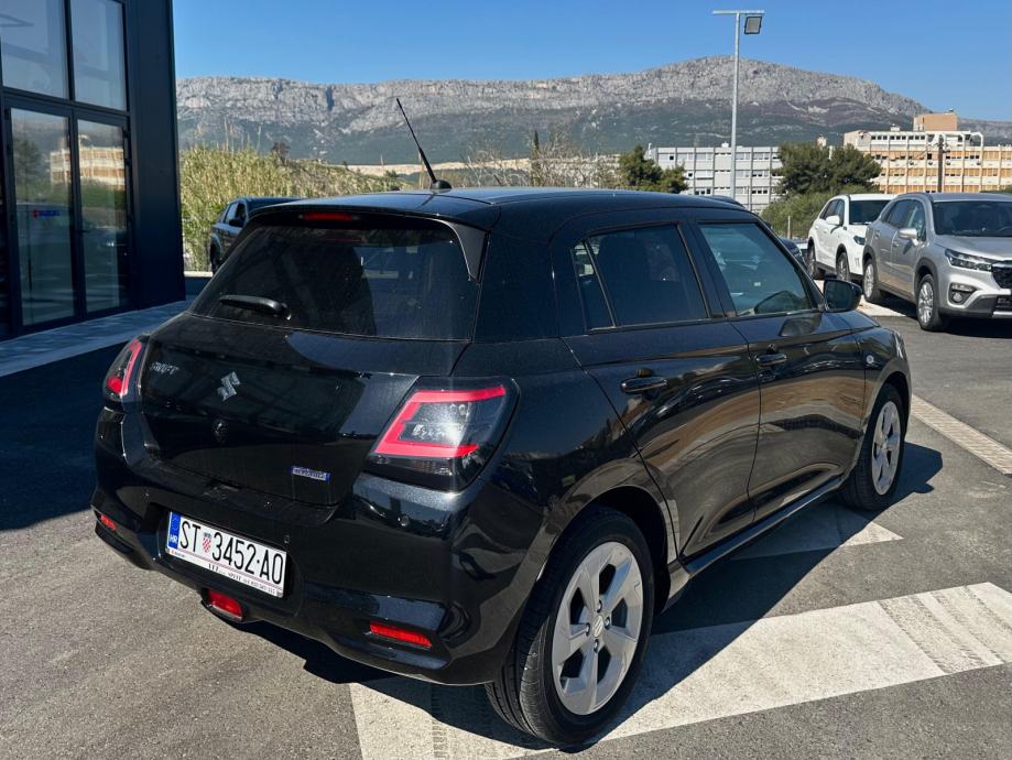 Suzuki Swift 1,2 GL+ Hybrid reg. 05/2027, fotografija 4