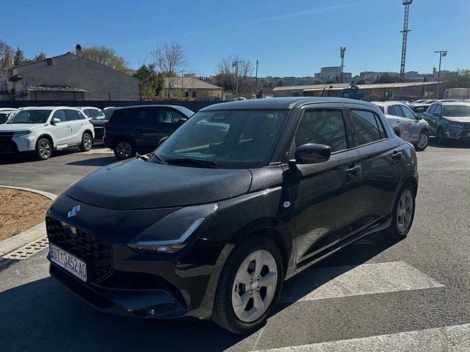 Suzuki Swift 1,2 GL+ Hybrid reg. 05/2027, fotografija 8