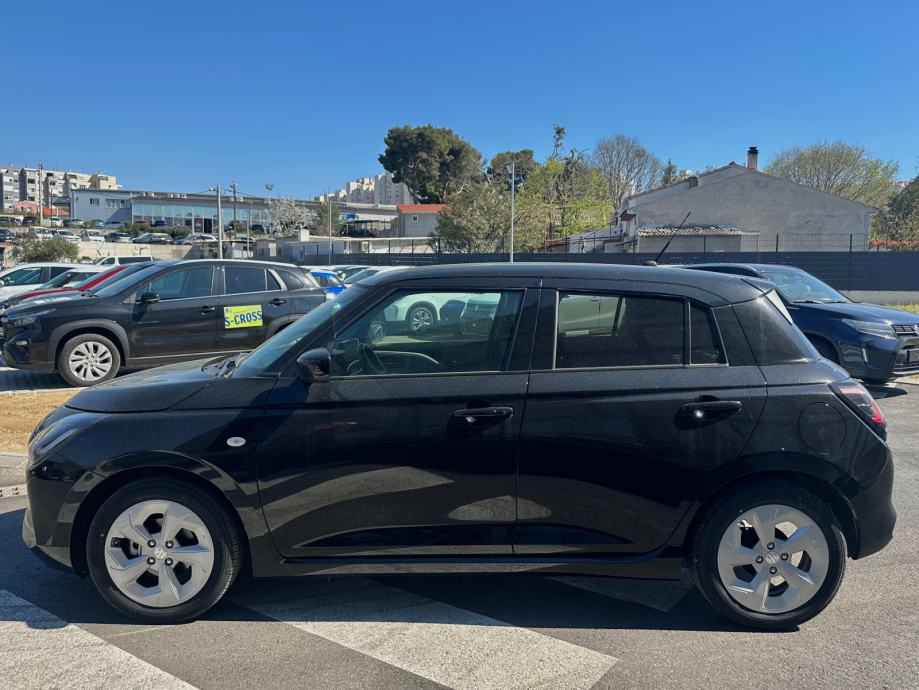 Suzuki Swift 1,2 GL+ Hybrid reg. 05/2027, fotografija 7