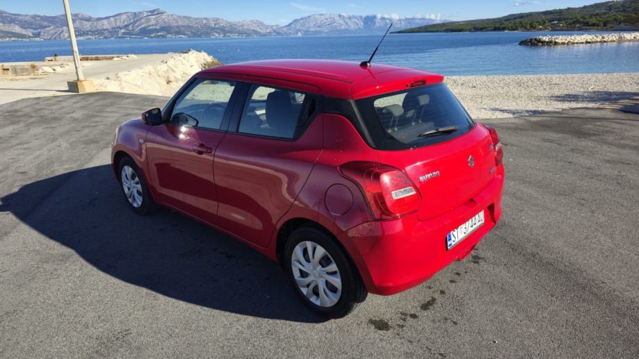 Suzuki Swift 1,2 Mile hybrid, fotografija 4