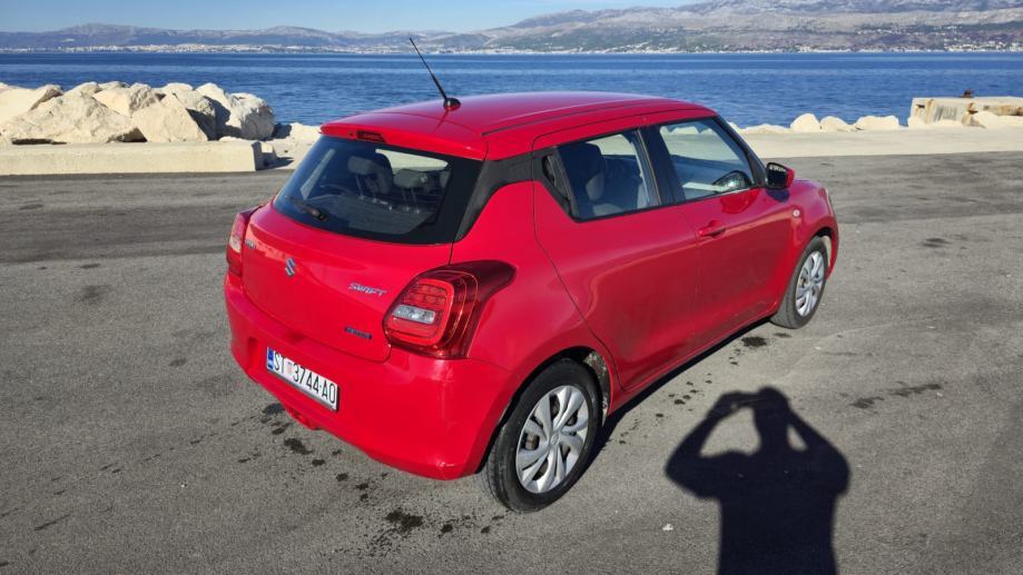 Suzuki Swift 1,2 Mile hybrid, fotografija 6
