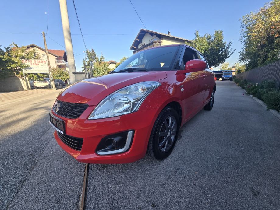 Suzuki Swift 1.3 DDiS++KLIMA++SERVISNA++, fotografija 3
