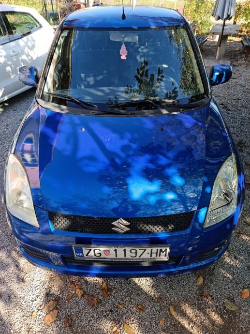 Suzuki Swift 1,3 GC, fotografija 7