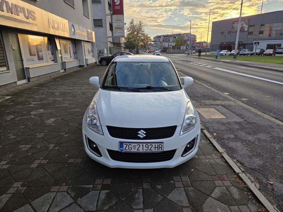 SUZUKI SWIFT 1,3 d GLX 75 KS- KLIMA-SERVISNA-REG 12 MJ, fotografija 2