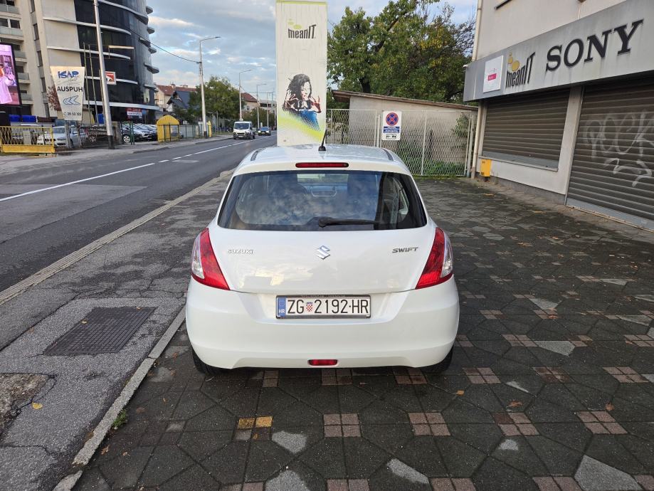 SUZUKI SWIFT 1,3 d GLX 75 KS- KLIMA-SERVISNA-REG 12 MJ, fotografija 5