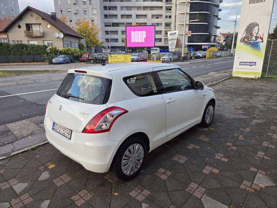 SUZUKI SWIFT 1,3 d GLX 75 KS- KLIMA-SERVISNA-REG 12 MJ, fotografija 4