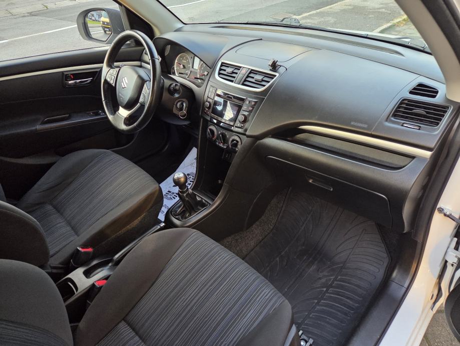 SUZUKI SWIFT 1,3 d GLX 75 KS- KLIMA-SERVISNA-REG 12 MJ, fotografija 13
