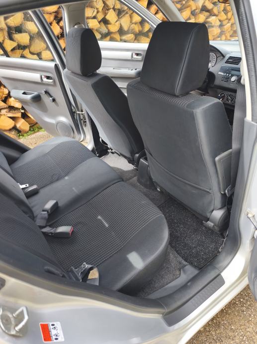 Suzuki Swift 1,3, fotografija 8