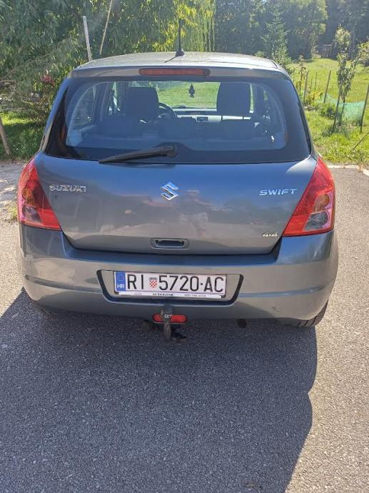 Suzuki Swift 1,3, fotografija 8