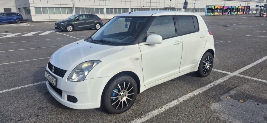 Suzuki Swift 1,3, fotografija 5