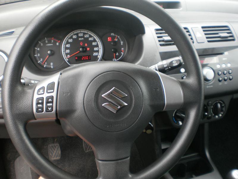 Suzuki Swift Glx 2007 God suzuki-swift-glx-2007-god