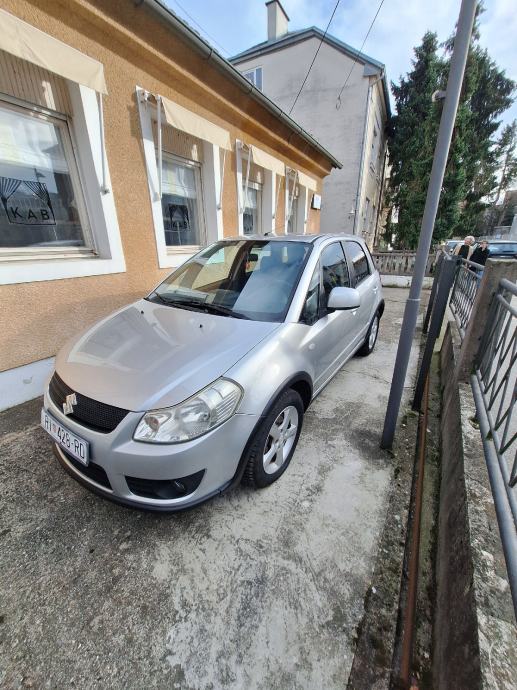 Suzuki SX4 1,5 GLX, fotografija 2