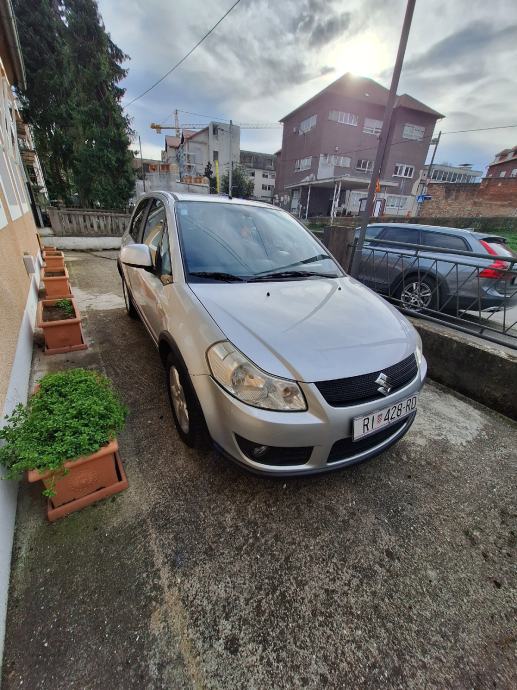 Suzuki SX4 1,5 GLX, fotografija 3