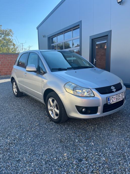 Suzuki SX4