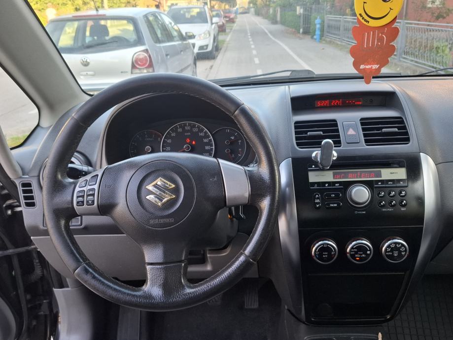 Suzuki SX4 1.6 i, 16v, 4x4, POTVRDA O KILOMETRIMA, ODLIČAN !, fotografija 2