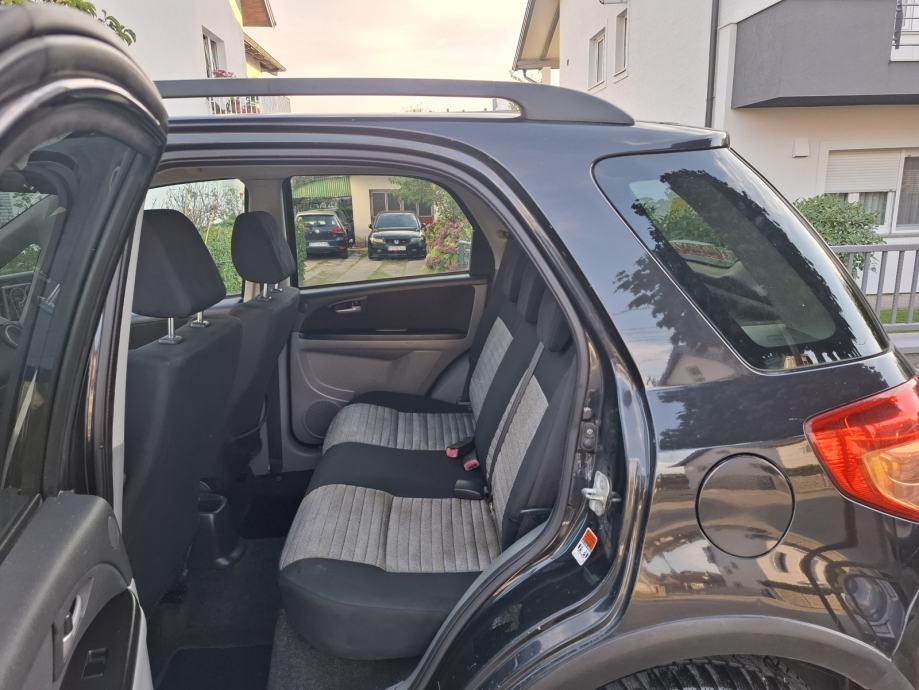 Suzuki SX4 1.6 i, 16v, 4x4, POTVRDA O KILOMETRIMA, ODLIČAN !, fotografija 19
