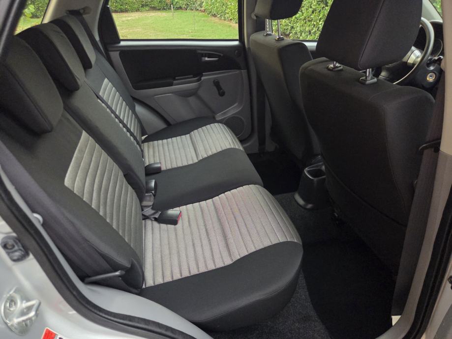 Suzuki SX4 1,6 GLX, 4x4, REDIZAJN #ODLIČAN#, fotografija 12