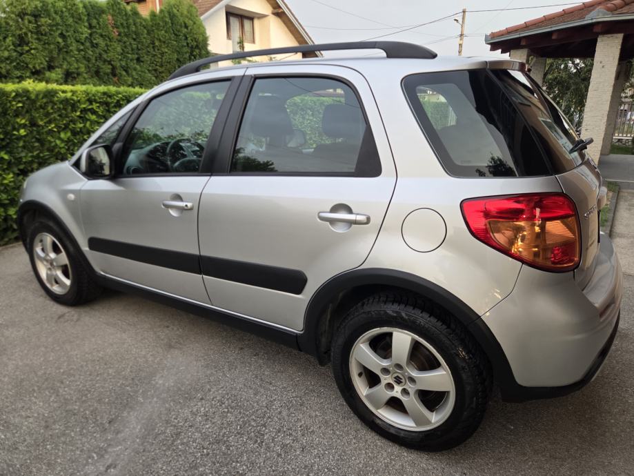 Suzuki SX4 1,6 GLX, 4x4, REDIZAJN #ODLIČAN#, fotografija 3