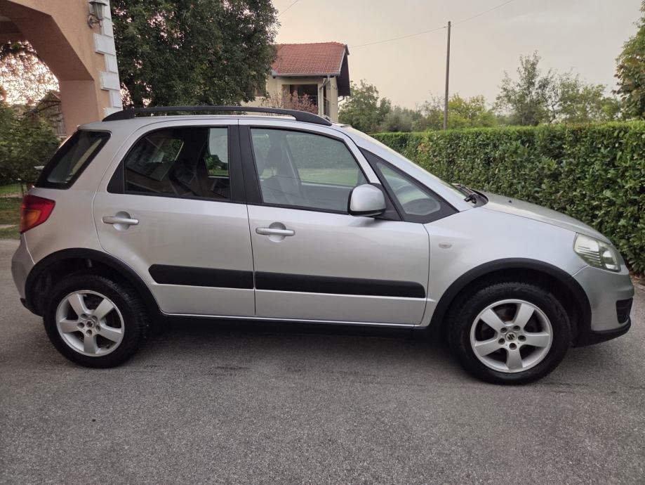 Suzuki SX4 1,6 GLX, 4x4, REDIZAJN #ODLIČAN#, fotografija 6