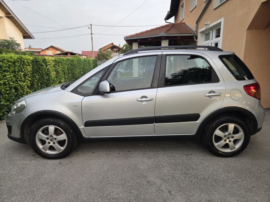 Suzuki SX4 1,6 GLX, 4x4, REDIZAJN #ODLIČAN#, fotografija 2