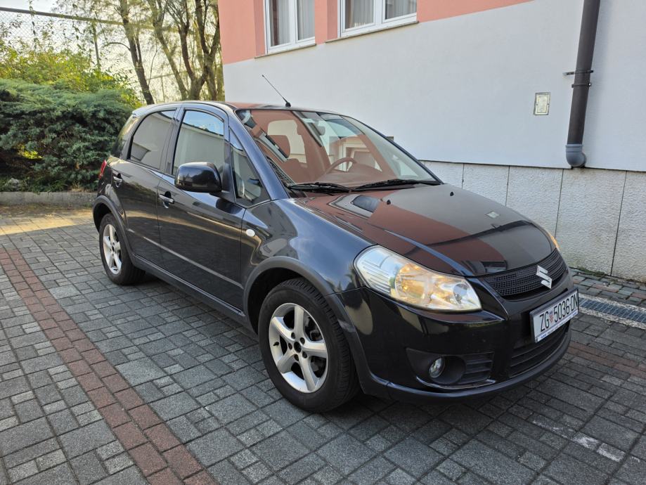 Suzuki SX4 1,6 GS, fotografija 3